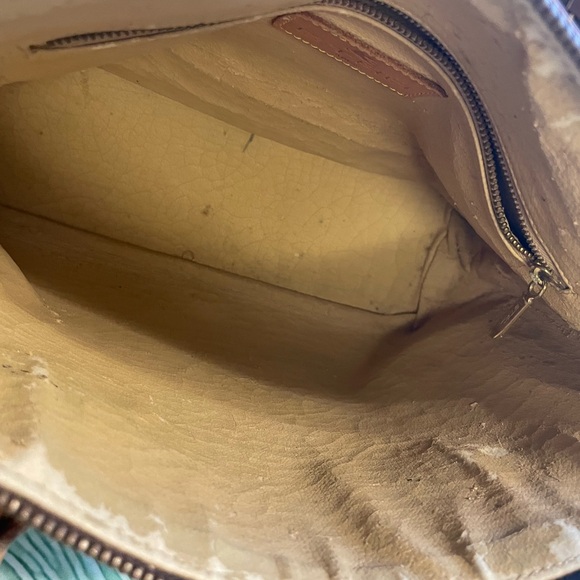 Authentic Vintage Etro Handbag - Picture 11 of 16